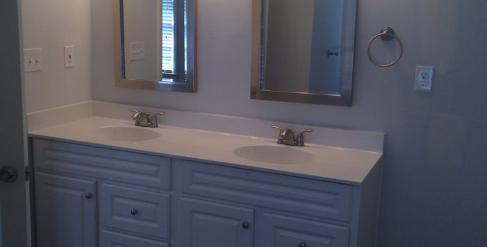 Bathroom Vanity Decatur 3236 Beech Dr Meadowbrook Acres HausZwei Homes Kevin Polite Solid Source Realty Inc